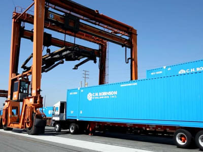 Laporan Keuangan Kuartal C.H. Robinson: Profit Naik, Pendapatan Turun