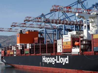 Hapag-Lloyd Raup Laba Empat Kali Lipat di Kuartal Akhir Tahun 2023
