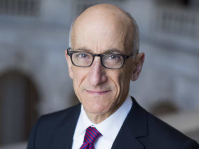 Massad Ungkap Cara Melindungi Investor Kripto Tanpa Bikin Aturan Baru