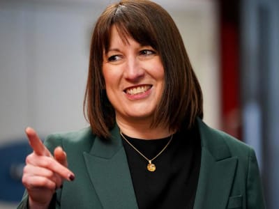 Perlindungan Pekerja di Inggris: Peluang atau Hambatan untuk Pertumbuhan Ekonomi?