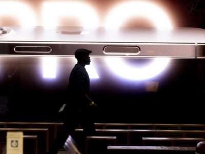 Apple Rilis iOS 18.3, iPhone Kini Bisa Kirim Pesan Lewat Satelit Starlink Tanpa Ribet