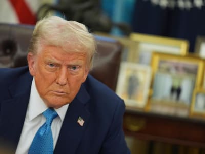 Tarif Trump Guncang Ekonomi AS dan Pasar Dunia di Tahun 2025