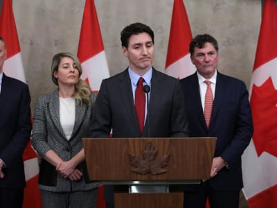 Perang Tarif AS-Kanada Picu Risiko Resesi dan Tekanan Ekonomi Berat