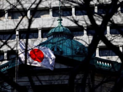 Bank of Japan Bahas Kenaikan Suku Bunga untuk Kendalikan Inflasi dan Stabilkan Yen