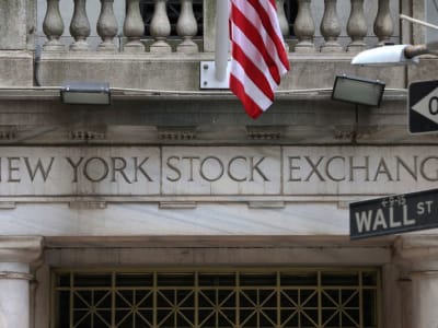 Tarif Impor Baru Trump Guncang Pasar Dunia dan Saham AS Turun Tajam