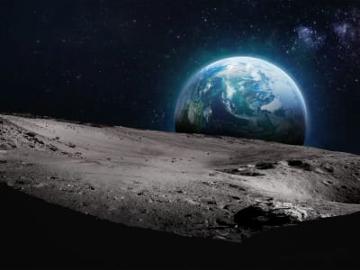 Robot Terbang Cerdas China Siap Cari Es di Kutub Selatan Bulan Tahun Depan