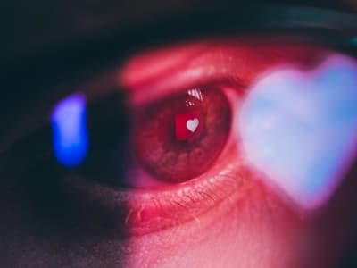 Bahaya Ilusi Interaksi Otomatis yang Terlihat Tulus di Era AI