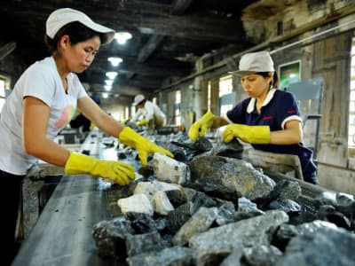 China Batasi Ekspor Logam Penting Terkait Tarif AS dan Industri Teknologi