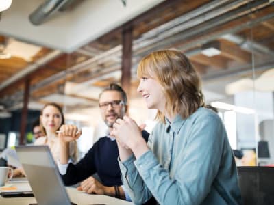 Pentingnya AI untuk Menyelaraskan Merek Internal dan Eksternal Perusahaan