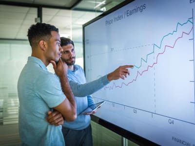 Mengapa Platform Low-Code Jadi Kunci Modernisasi di Jasa Keuangan