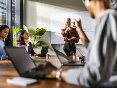 Membangun AI yang Cerdas dan Inklusif dengan Prinsip Global dan Lokal