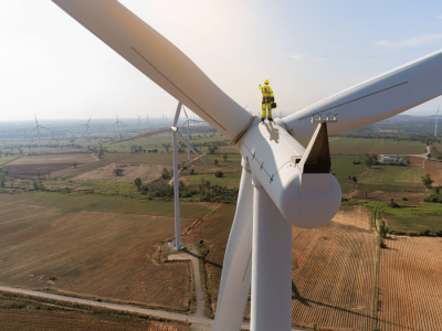 Bilah Turbin Angin Kayu Terpanjang Dunia Siap Uji Coba Tahun 2026