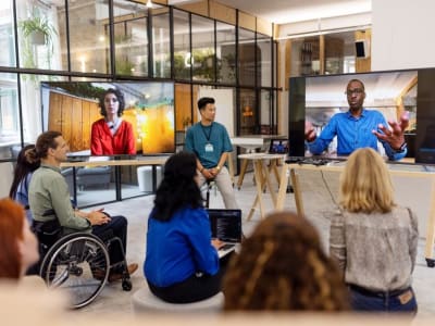 Teknologi sebagai Kunci Membangun Budaya Kerja Inklusif yang Sukses