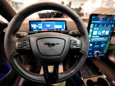 Ford Perkirakan Laba Menurun dan Kerugian di Bisnis Mobil Listrik Tahun Ini