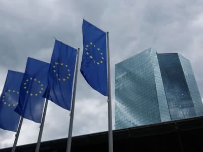 ECB Bersiap Turunkan Suku Bunga Lagi Meski Risiko Perang Dagang Mengintai