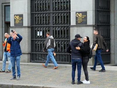 Bank Sentral Republik Ceko Turunkan Suku Bunga Meski Inflasi Masih Tinggi