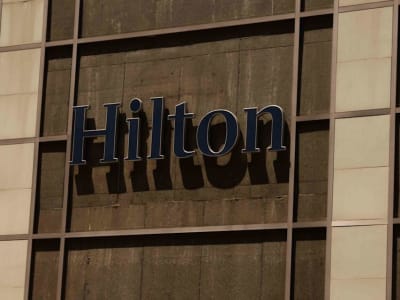 Saham Hilton Tembus Rekor karena Permintaan Bisnis Meningkat Pasca Pemilu