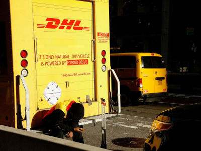 Tarif Baru Trump Pada Barang China Hantam Konsumen dan Bisnis Kecil AS