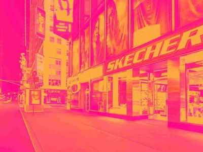 Apakah Sekarang Waktu Tepat Untuk Membeli Saham Skechers? Analisis Terbaru