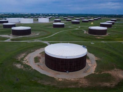 Harga Minyak Turun karena Perang Dagang AS-Cina dan Sanksi Iran