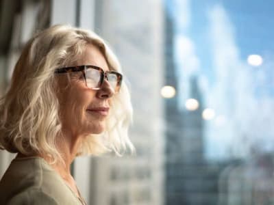 Bagaimana Konversi Bertahap IRA ke Roth Bisa Kurangi Pajak dan RMD di Masa Pensiun