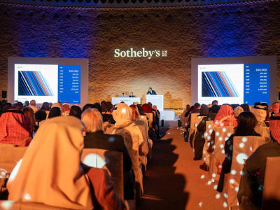 Lelang Seni Perdana Sotheby’s di Saudi Buka Babak Baru Pasar Seni Timur Tengah