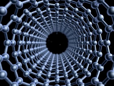 Penemuan Kristal Elektronik Topologi Baru Pada Lapisan Graphene Berputar