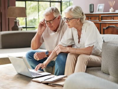 Bisakah Pasangan 67 Tahun Hidup Nyaman dengan Rp 1.64 juta ($100.000) per Tahun di Masa Pensiun?