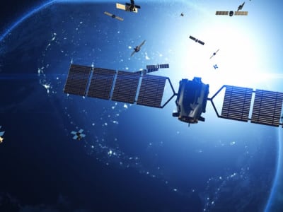 Bahaya Puing Roket Jatuh: Ancaman Nyata Bagi Pesawat Terbang di Langit Kita