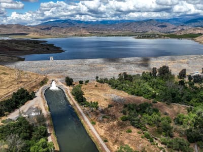 Dampak Kebijakan dan Isu Lingkungan Terkini di California dan Bisnis Berkelanjutan
