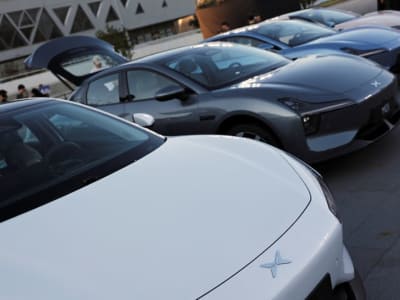 Saham Xpeng dan Geely Anjlok Karena BYD Beri Fitur Pintar Gratis