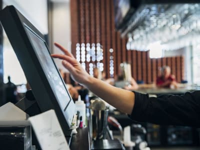 Transformasi Industri Restoran 2025: Inovasi Teknologi dan Era Digital