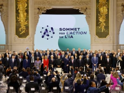 Kesulitan Dunia Menyatukan Aturan Kecerdasan Buatan di KTT Paris