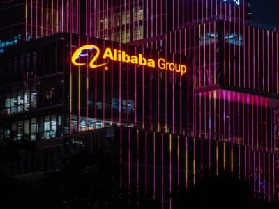 Apple Gandeng Alibaba untuk Bawa Kecerdasan Buatan ke Pasar China