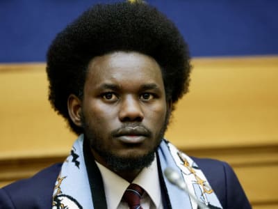 Advokat Pengungsi dari Sudan Diserang Spyware dalam Skandal Politik Italia