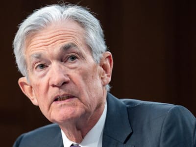 Inflasi Tinggi Buat Fed Diperkirakan Tak Turunkan Suku Bunga Tahun 2025