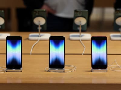 Apple Luncurkan iPhone SE Terbaru dengan AI, Tapi Tantangan Besar di China Menanti