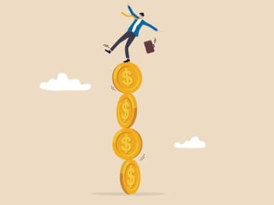 Terjebak dalam Golden Handcuffs: Melampaui Gaji Besar untuk Kebahagiaan Karier