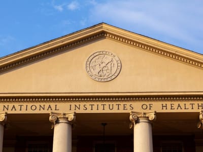 Pemotongan Dana NIH Mengancam Masa Depan Riset Kesehatan Amerika Serikat