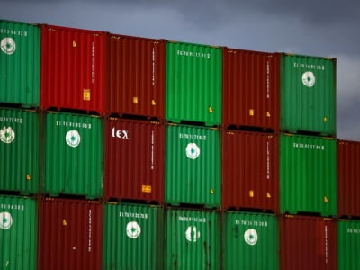 Defisit Perdagangan Inggris-AS Pertama Sejak 2011, Ancaman Tarif Trump Meningkat