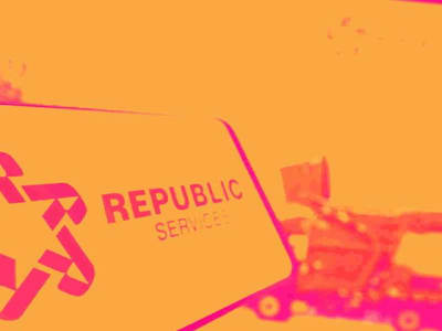 Apakah Waktu Tepat untuk Membeli Saham Republic Services Setelah Laporan Keuangan Q4?