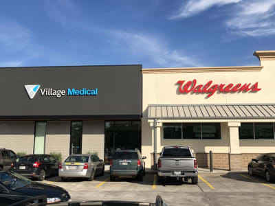 Walgreens Mulai Jual Saham VillageMD Setelah Rugi Besar