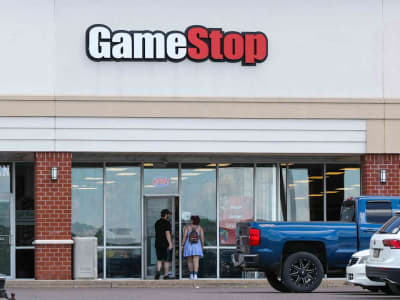 GameStop Pertimbangkan Investasi Bitcoin, Saham Melonjak Drastis