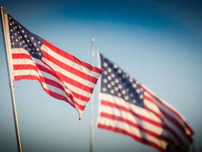 Bisakah Konsumen AS Bertahan dari Dampak Perang Dagang dan Tarif Impor?