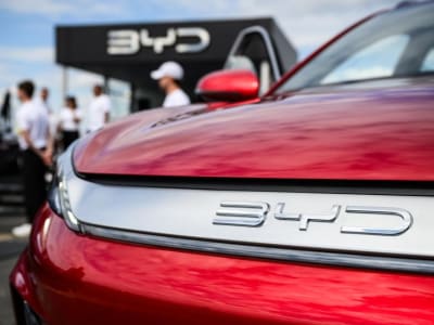 BYD Luncurkan Sistem Mengemudi Otonom Terjangkau, Tantang Tesla di Pasar Mobil Listrik