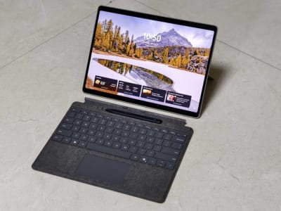Microsoft Surface Pro 11: Laptop 2-in-1 Ringan dengan Performa dan Layar Memukau