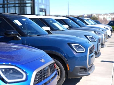 Utang Mobil dan Kartu Kredit Membuat Tekanan Keuangan Amerka Nyaris Sepanjang Tahun