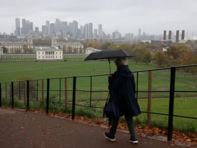 Kenaikan Pajak Penggajian Picu Penurunan Kepercayaan Bisnis di Inggris