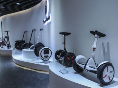 Persaingan Ninebot dan Niu dalam Integrasi AI DeepSeek di Sepeda Listrik