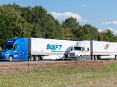 Mengenal Spot Freight: Solusi Fleksibel Pengiriman Barang di Era Dinamis